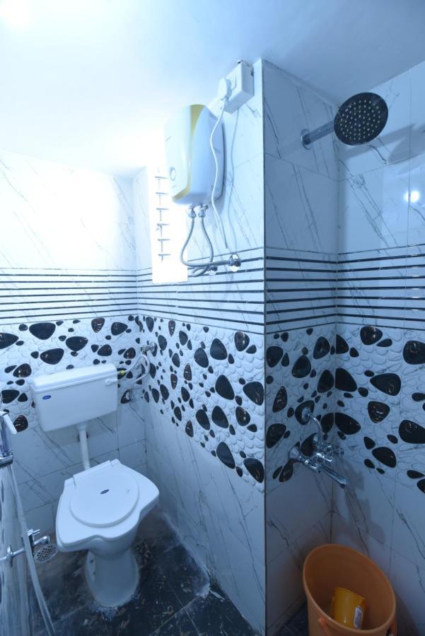 Hotel Sitara Inn Ratnāgiri Buitenkant foto