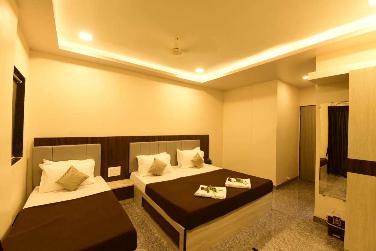 Hotel Sitara Inn Ratnāgiri Buitenkant foto