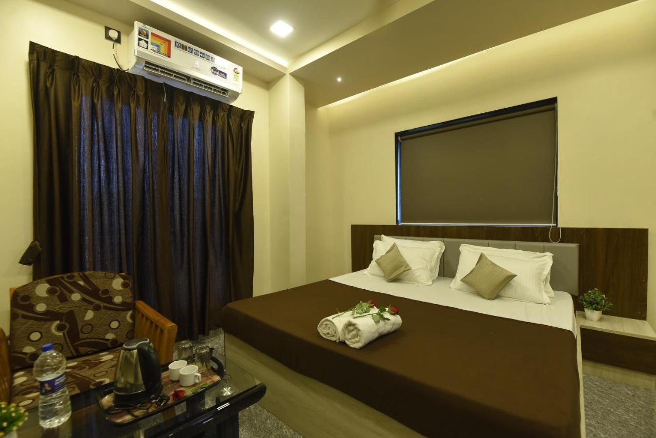 Hotel Sitara Inn Ratnāgiri Buitenkant foto