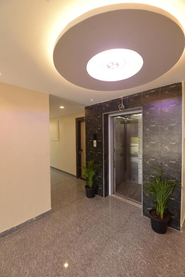 Hotel Sitara Inn Ratnāgiri Buitenkant foto
